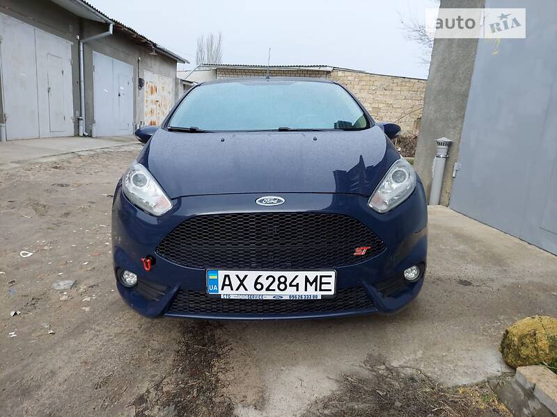 Хетчбек Ford Fiesta 2014 в Миколаєві