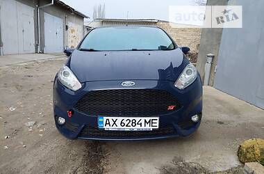 Хетчбек Ford Fiesta 2014 в Миколаєві