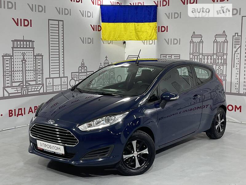 Хэтчбек Ford Fiesta 2015 в Киеве