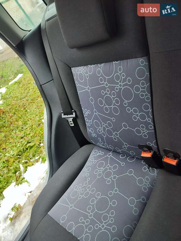 Хэтчбек Ford Fiesta 2006 в Львове