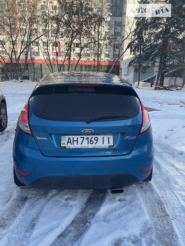 Хэтчбек Ford Fiesta 2013 в Киеве