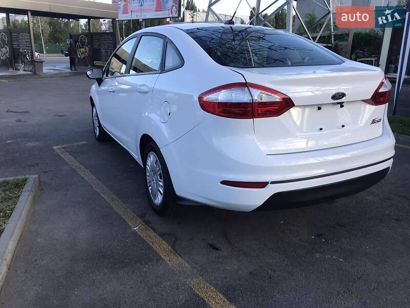 Седан Ford Fiesta 2019 в Обухові