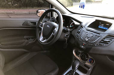 Хэтчбек Ford Fiesta 2019 в 
