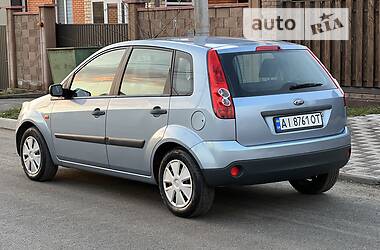 Хэтчбек Ford Fiesta 2007 в Киеве