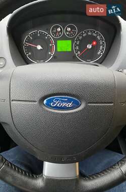 Хэтчбек Ford Fiesta 2007 в Черновцах