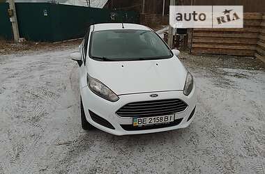 Хэтчбек Ford Fiesta 2013 в 