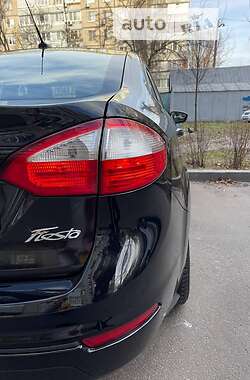 Седан Ford Fiesta 2018 в Днепре