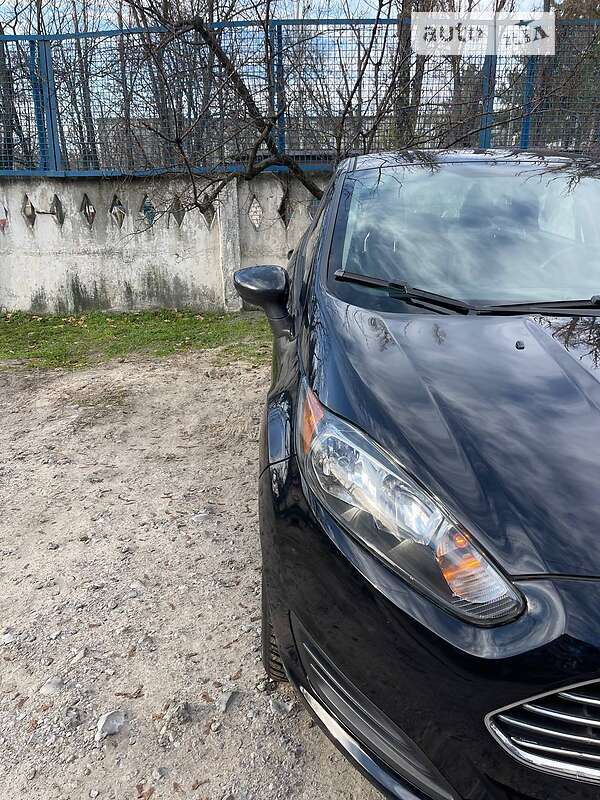 Седан Ford Fiesta 2018 в Днепре