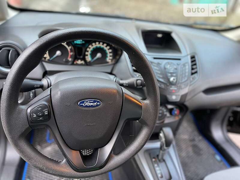 Седан Ford Fiesta 2018 в Днепре