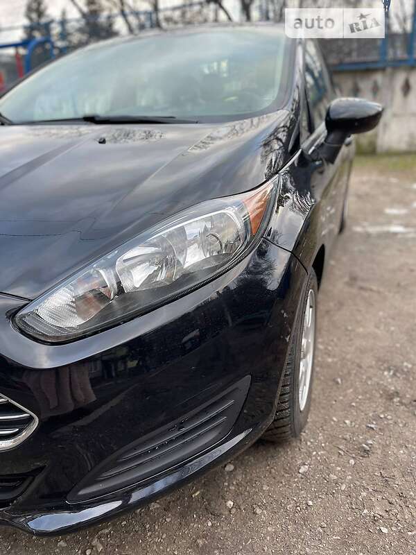 Седан Ford Fiesta 2018 в Днепре