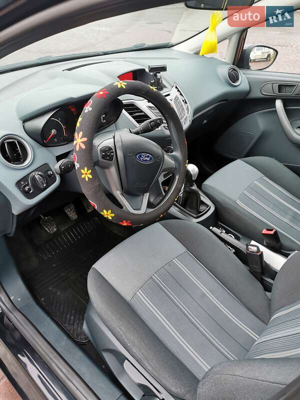 Хэтчбек Ford Fiesta 2009 в Ровно фото 3 Хэтчбек Ford Fiesta 2009 в Ровно