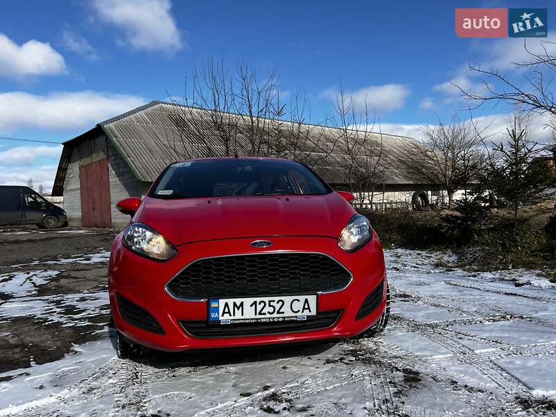 Хэтчбек Ford Fiesta 2016 в Радомышле фото 2 Хэтчбек Ford Fiesta 2016 в Радомышле