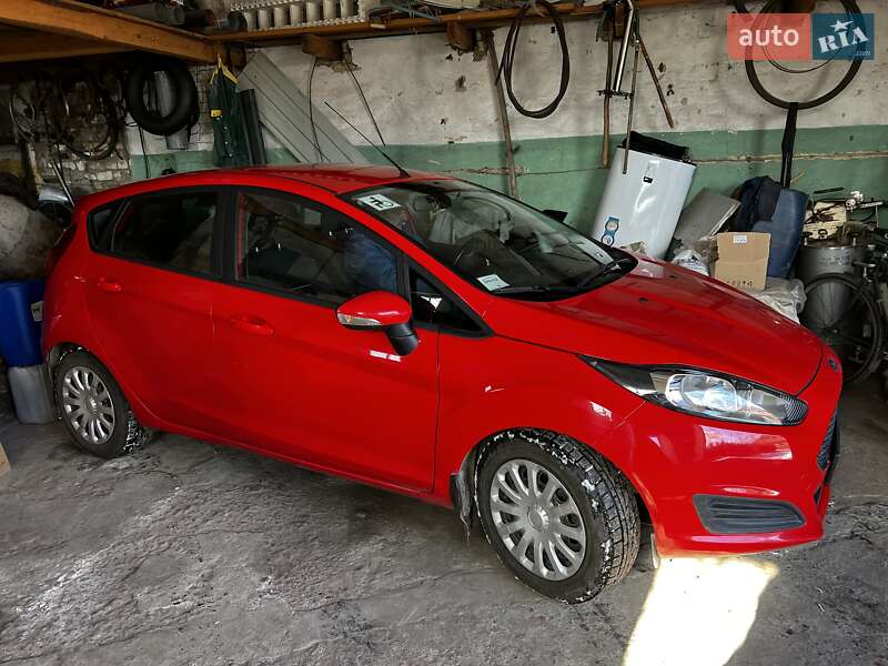 Хэтчбек Ford Fiesta 2016 в Радомышле фото 10 Хэтчбек Ford Fiesta 2016 в Радомышле