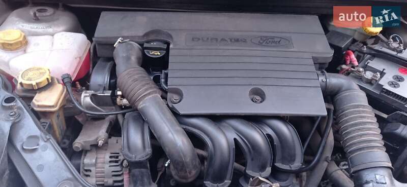 Хэтчбек Ford Fiesta 2003 в Одессе