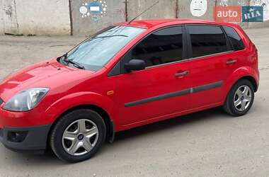 Хэтчбек Ford Fiesta 2007 в Киеве