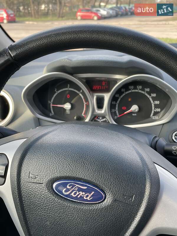 Хэтчбек Ford Fiesta 2011 в Житомире фото 8 Хэтчбек Ford Fiesta 2011 в Житомире