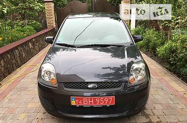 Хетчбек Ford Fiesta 2006 в Дубні