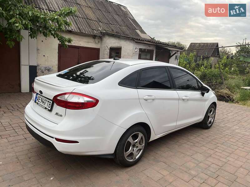 Седан Ford Fiesta 2019 в Кривом Роге