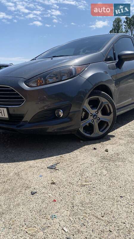 Хетчбек Ford Fiesta 2018 в Івано-Франківську
