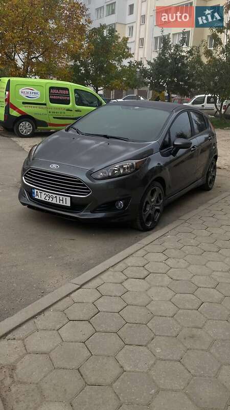 Хетчбек Ford Fiesta 2018 в Івано-Франківську