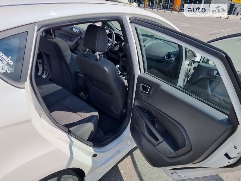 Хэтчбек Ford Fiesta 2019 в Киеве