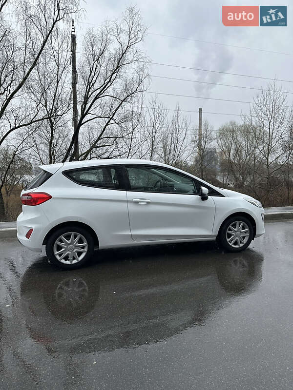 Хетчбек Ford Fiesta 2018 в Києві