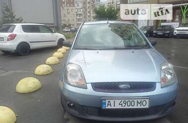 Хэтчбек Ford Fiesta 2006 в Киеве