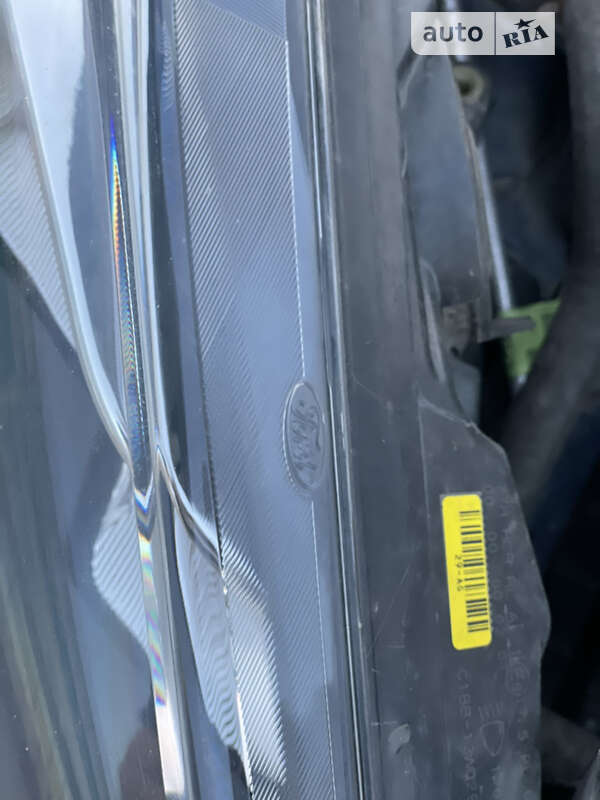 Хэтчбек Ford Fiesta 2015 в Киеве