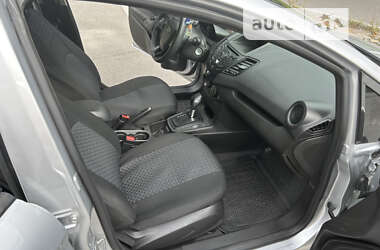 Хэтчбек Ford Fiesta 2019 в 
