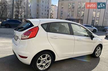 Хэтчбек Ford Fiesta 2016 в Киеве