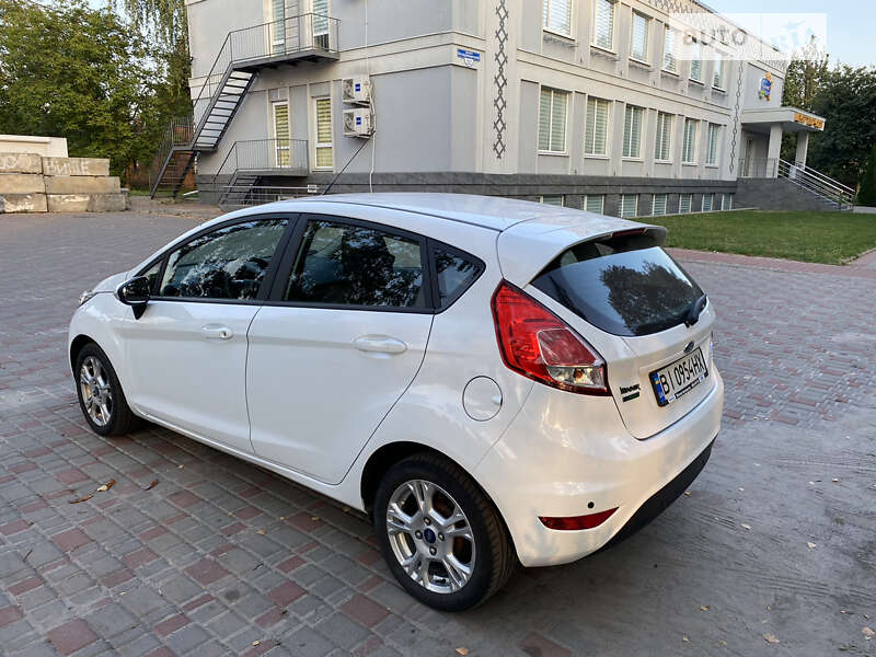Хэтчбек Ford Fiesta 2015 в Лубнах фото 3 Хэтчбек Ford Fiesta 2015 в Лубнах