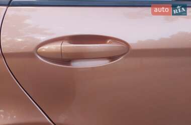 Седан Ford Fiesta 2017 в 