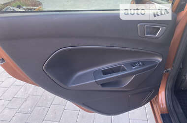 Хетчбек Ford Fiesta 2015 в Хмельницькому