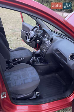 Хетчбек Ford Fiesta 2008 в Полтаві