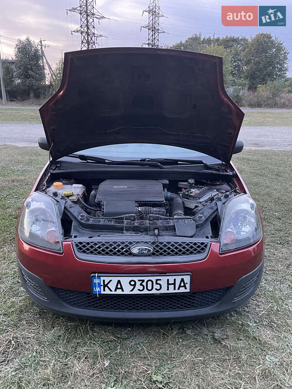 Хетчбек Ford Fiesta 2008 в Полтаві