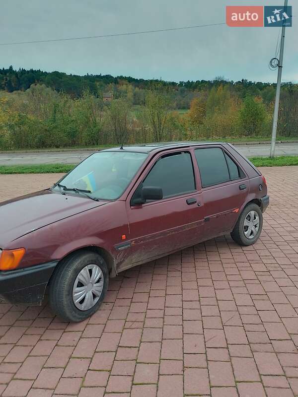 Хэтчбек Ford Fiesta 1989 в Трускавце