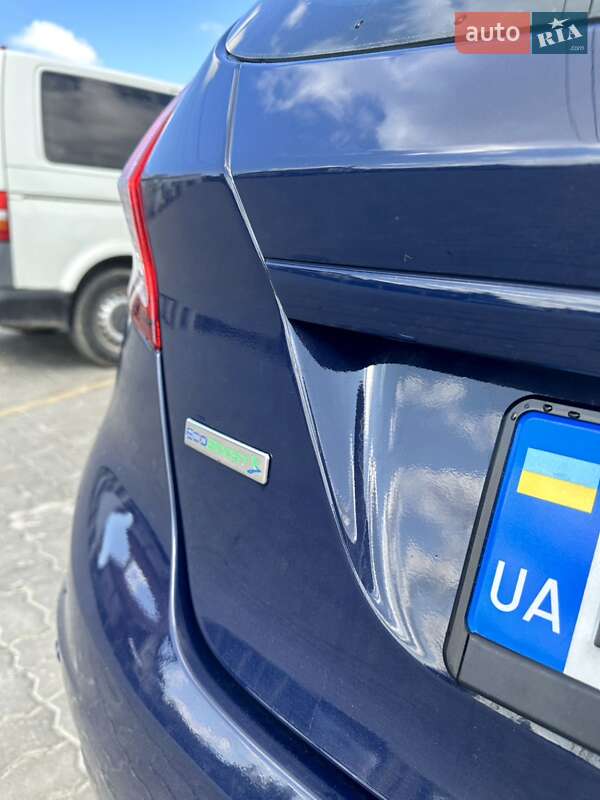 Хетчбек Ford Fiesta 2014 в Львові