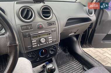 Хэтчбек Ford Fiesta 2008 в Ирпене