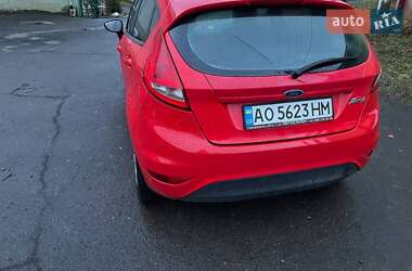 Хэтчбек Ford Fiesta 2010 в Хусте