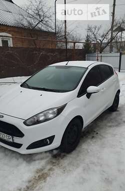 Хэтчбек Ford Fiesta 2016 в Ахтырке