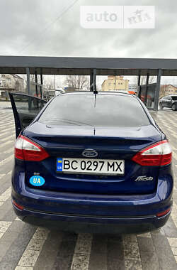 Седан Ford Fiesta 2016 в Львові