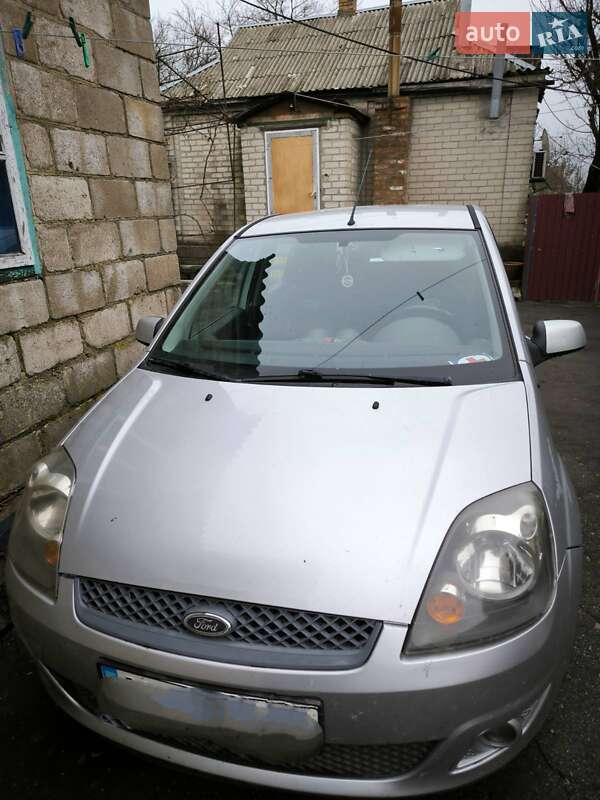 Хетчбек Ford Fiesta 2008 в Першотравенську