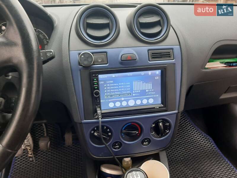 Хэтчбек Ford Fiesta 2007 в Одессе