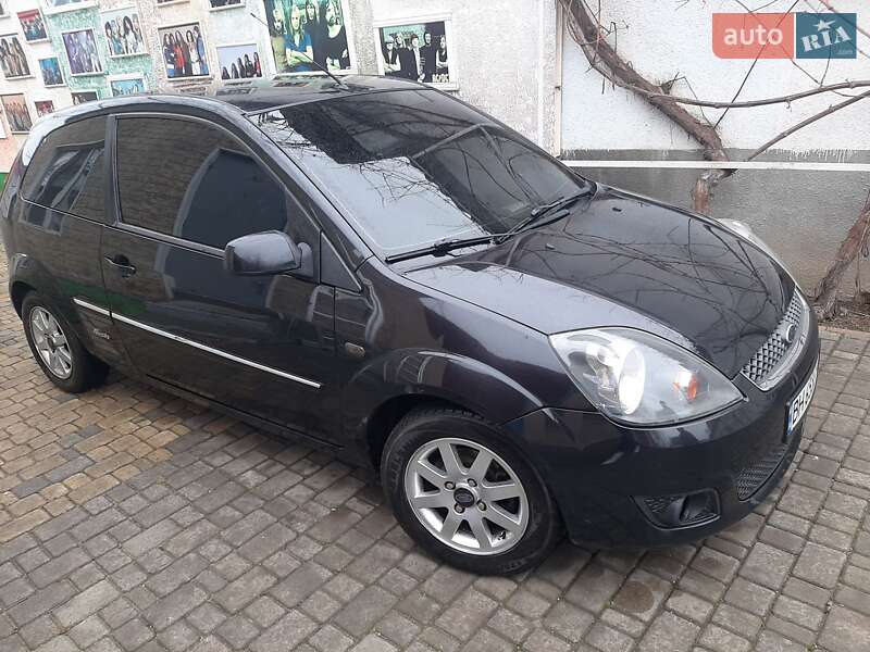 Хэтчбек Ford Fiesta 2007 в Одессе