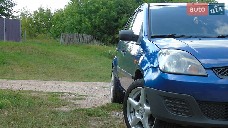 Хэтчбек Ford Fiesta 2006 в Николаеве