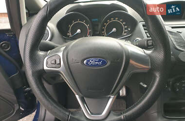 Хэтчбек Ford Fiesta 2014 в Львове
