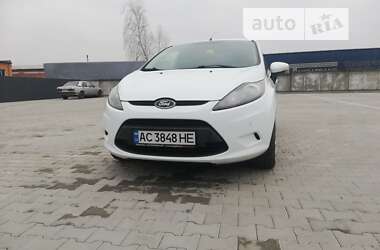 Хэтчбек Ford Fiesta 2012 в Нововолынске