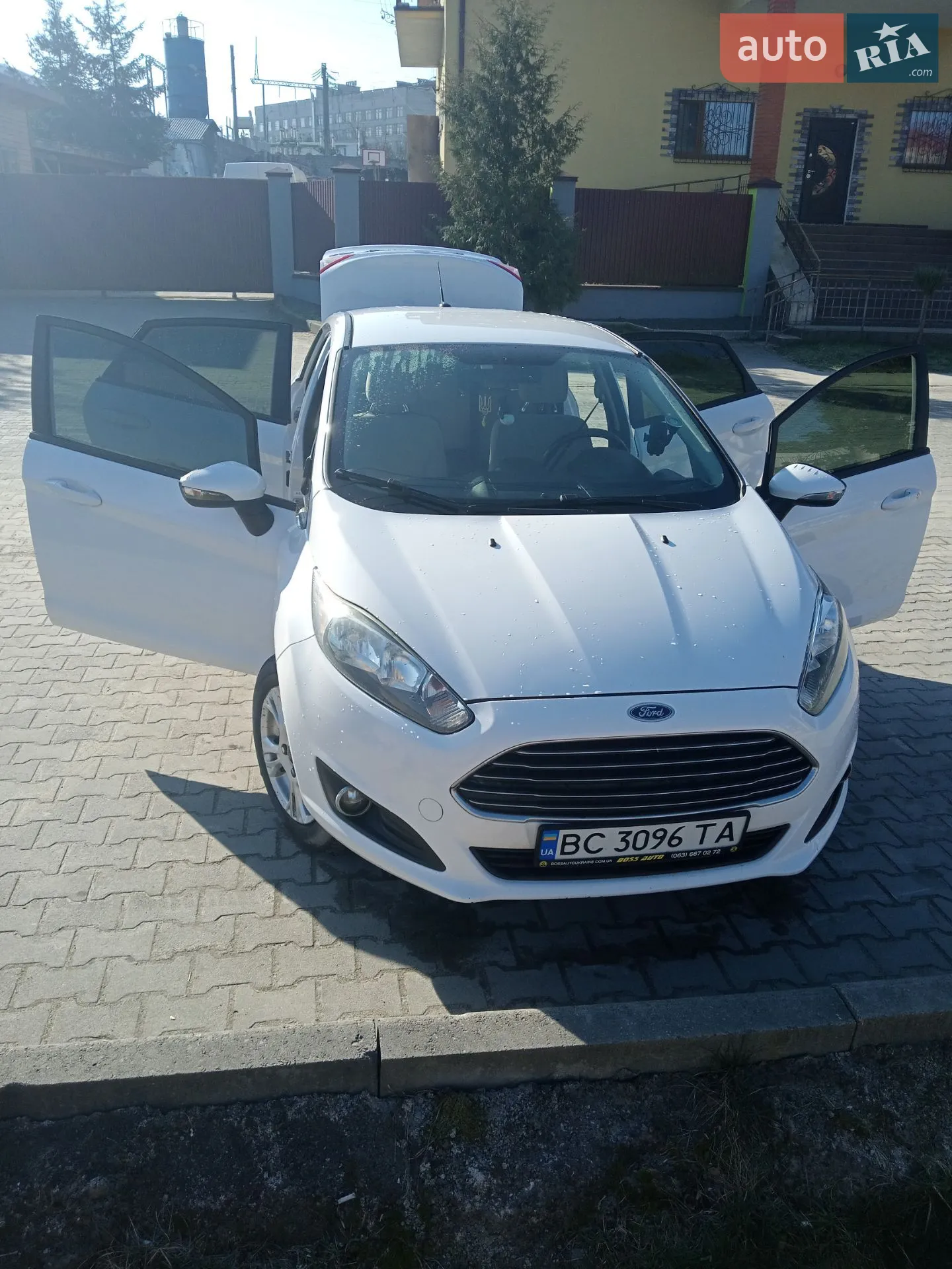 2016 Ford Fiesta - фото 1