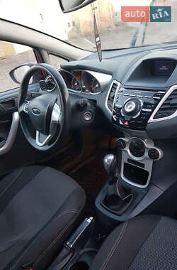 Хэтчбек Ford Fiesta 2010 в Львове