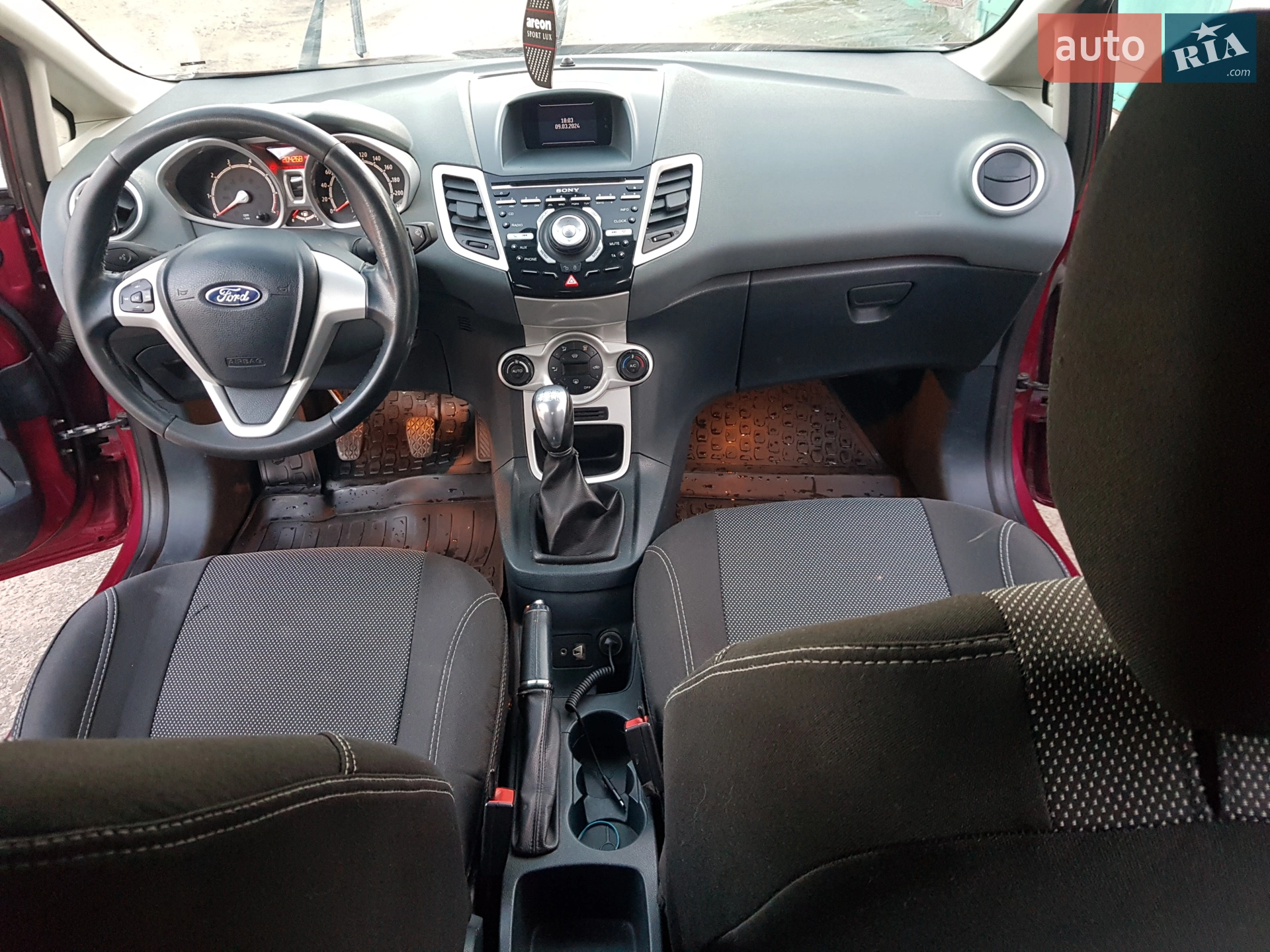 2010 Ford Fiesta - мініатюра 9